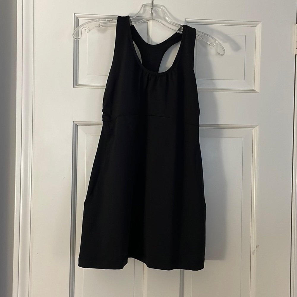 Lululemon razor back long work out top si